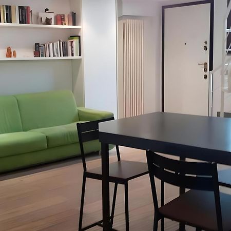 Apartmán La Casa Nel Cortile-Free Parking Milán Exteriér fotografie